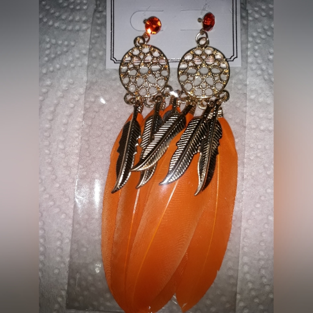 NEW GORGEOUS Gold Bohemian BeadDangle Orange Feather Earrings Dream Catcher NWT